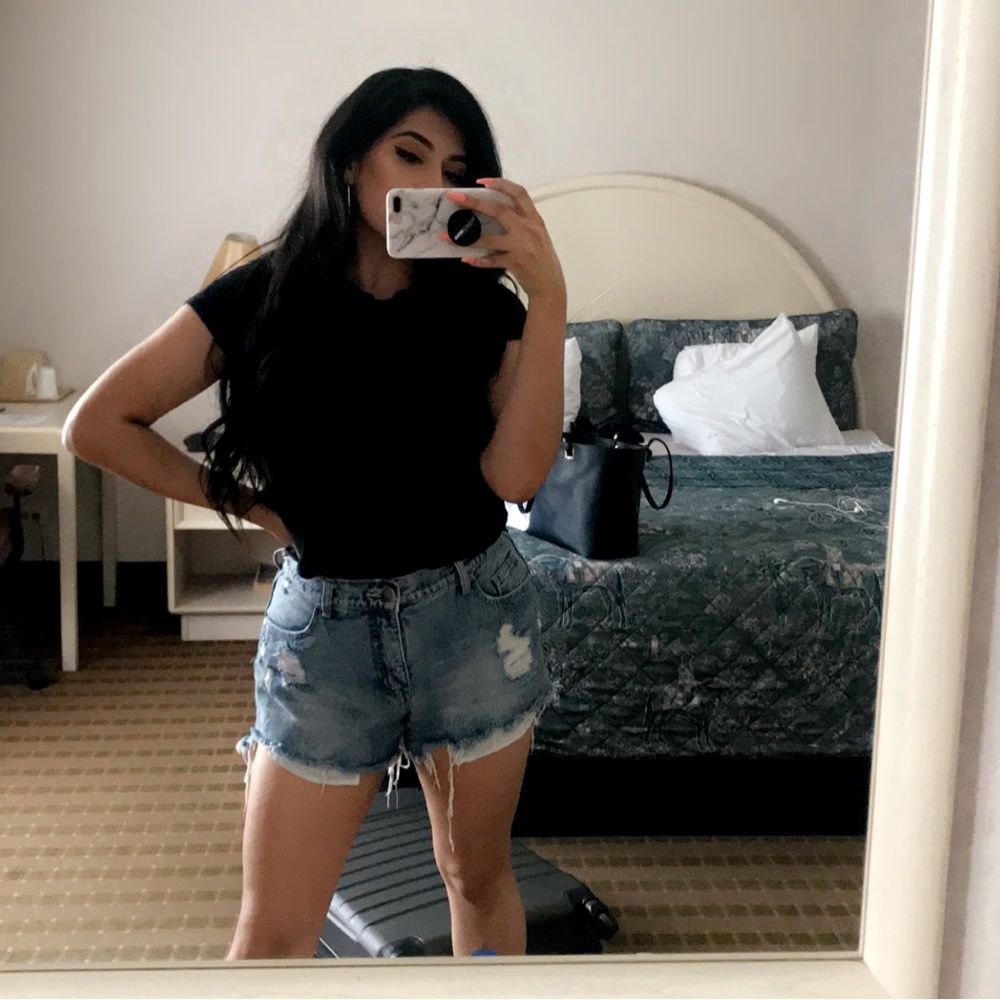 Mid-Rise Shorts